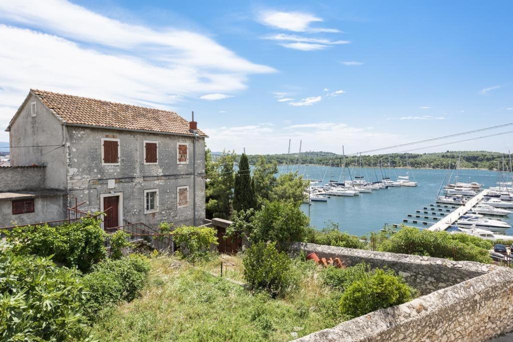 Apartments Tara, Sibenik - Mandalina Exterior foto